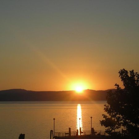 Iride Sul Lago 1 Via Principessa Jolanda 10-Piazza Del Molo Anguillara Sabazia Extérieur photo