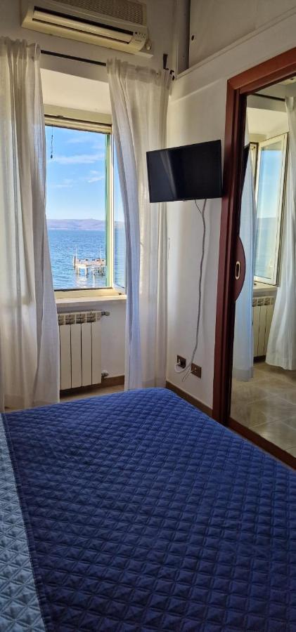 Iride Sul Lago 1 Via Principessa Jolanda 10-Piazza Del Molo Anguillara Sabazia Extérieur photo